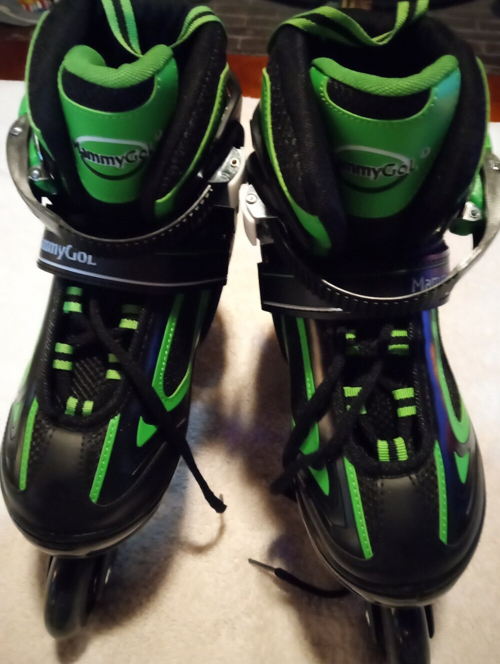 Inline Skates New Sz 5-8 Kids MammyGlo Green and Black Adjustable